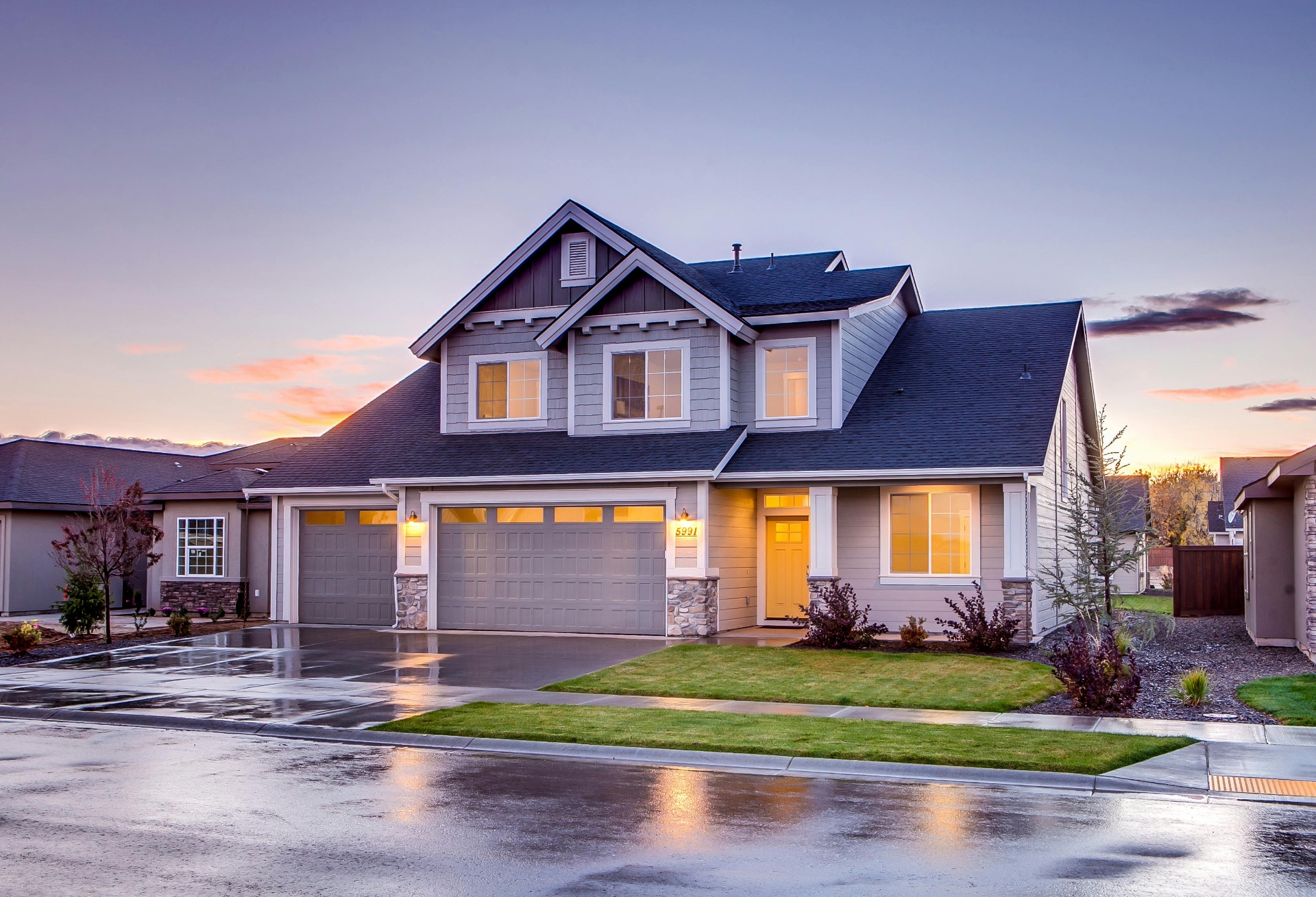 Beautiful Utah County home with a new roof at sunset
